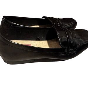 Pop Memory Foam Cushion Womens’ Black Loafers Size 11